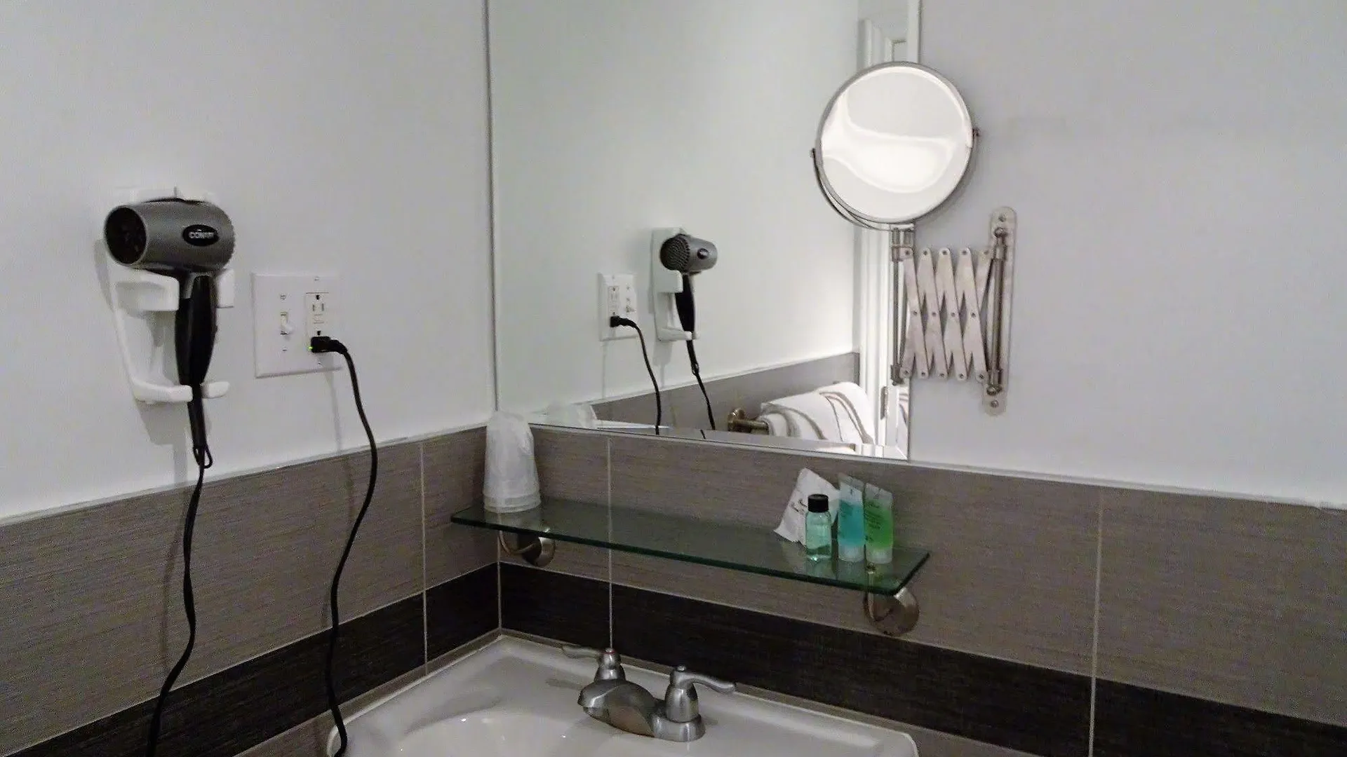 Hotel Abri Du Voyageur Montréal